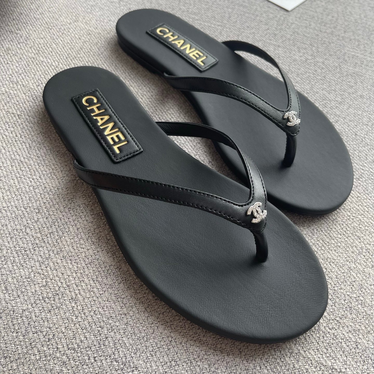 CHANEL black velvet platform sandals B6041401 - Image 2