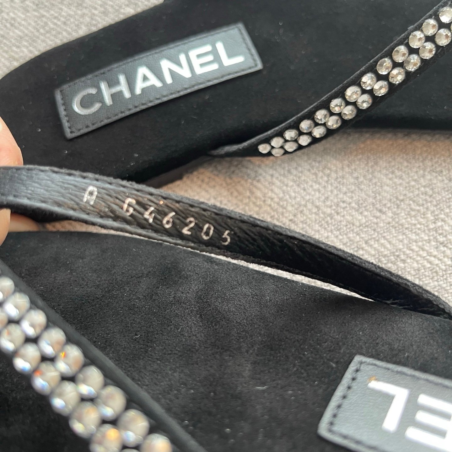 CHANEL black velvet platform sandals B6041401 - Image 7