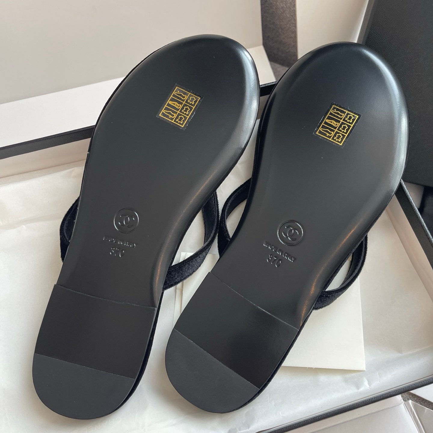 CHANEL black velvet platform sandals B6041401 - Image 9