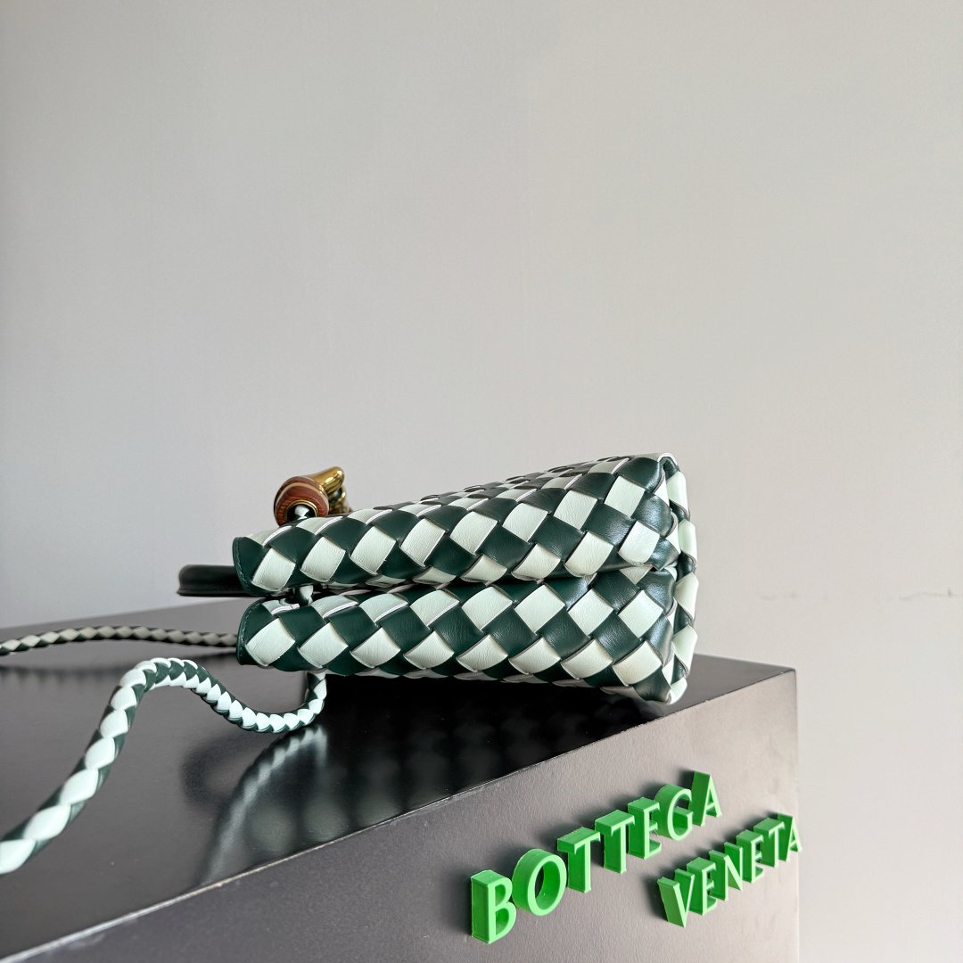 Bottega Veneta Andiamo Small Bicolor Intrecciato Top-Handle B6041605 - Image 5