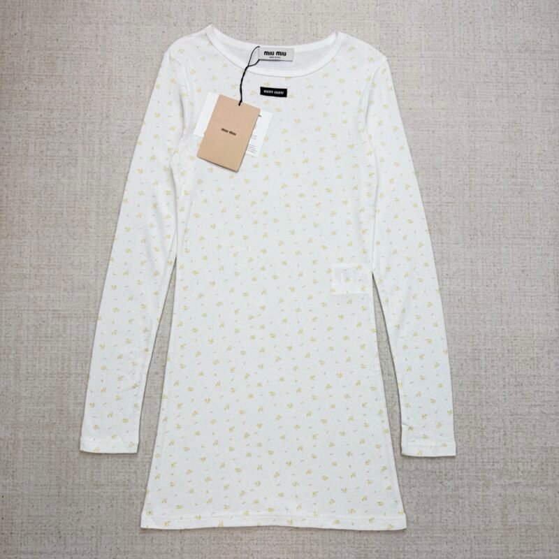 Miu Mi* 26 Spring/Summer New Small Flower CollectionW6042402