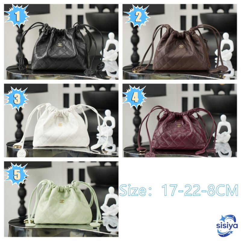 Chanel Clutch with leather strap B6042402