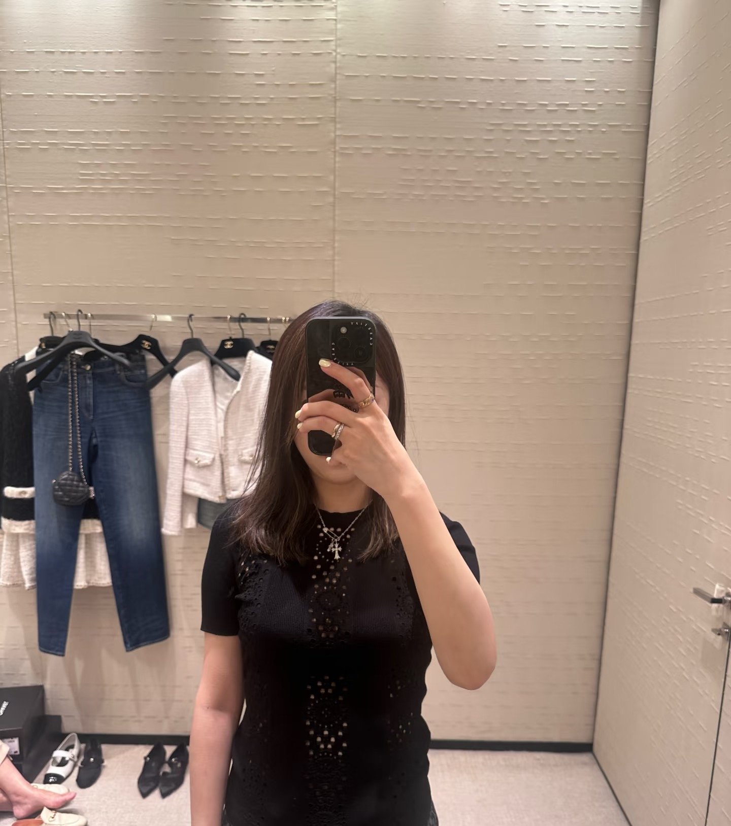 Chanel Hollow Out Crew Neck T-Shirt W6050704 - Image 7