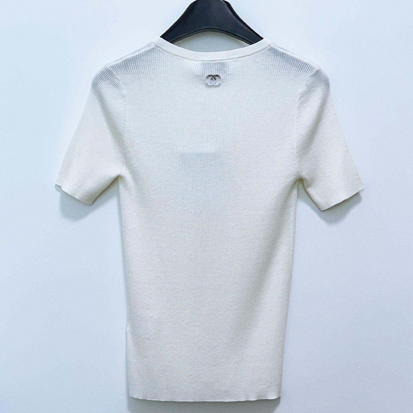 Chanel Hollow Out Crew Neck T-Shirt W6050704 - Image 3