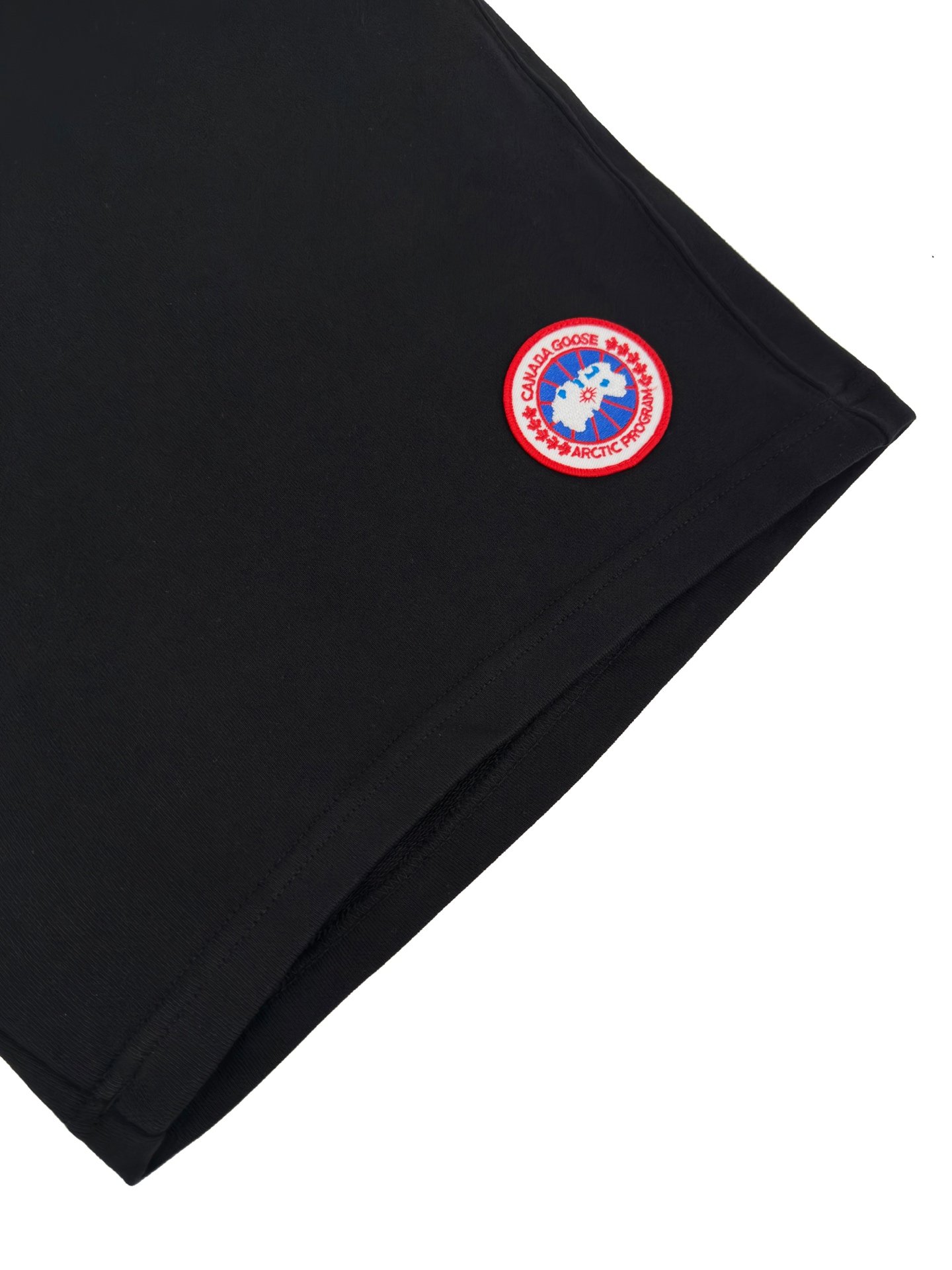 Canada Goose logo shorts M6051402 - Image 12