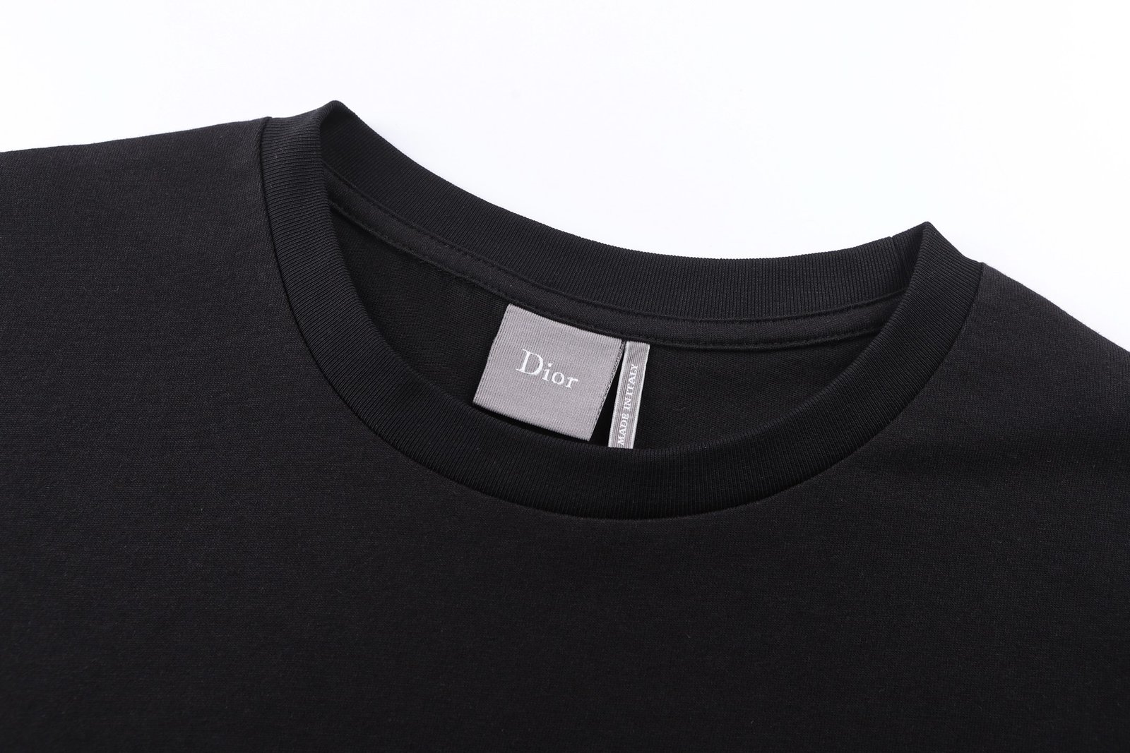 DIOR 2026 Spring/Summer Collection Cotton Embroidered Plain-Weave Short-Sleeved T-Shirt M6051903 - Image 10