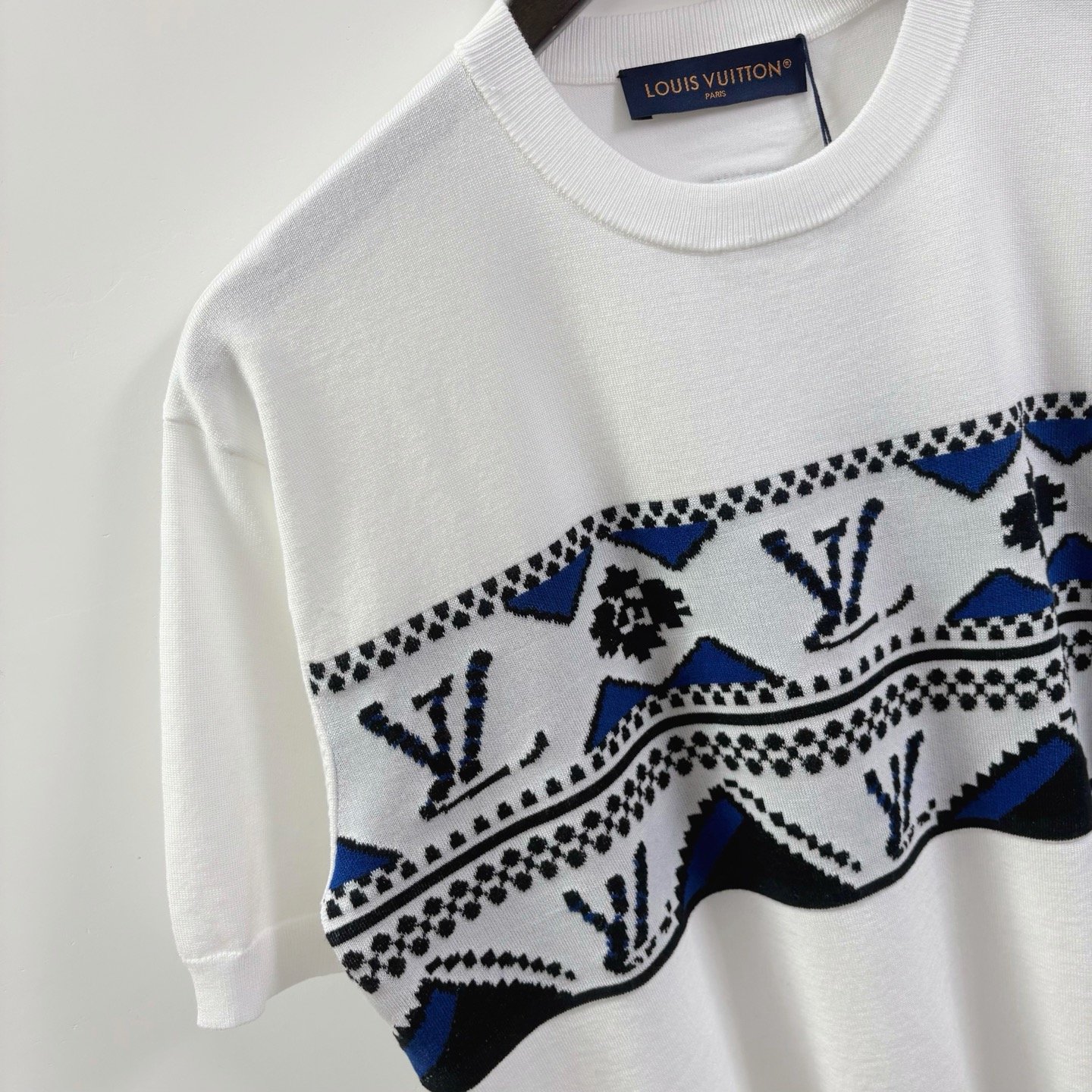 26SS New Louis Vuitton Silk Print Letter Sleeveless Shirt M6052008 - Image 6