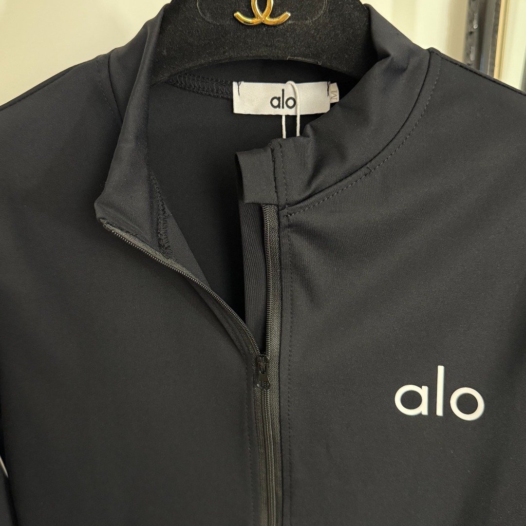 Alo Yoga Fitness Set W6052101 - Image 8
