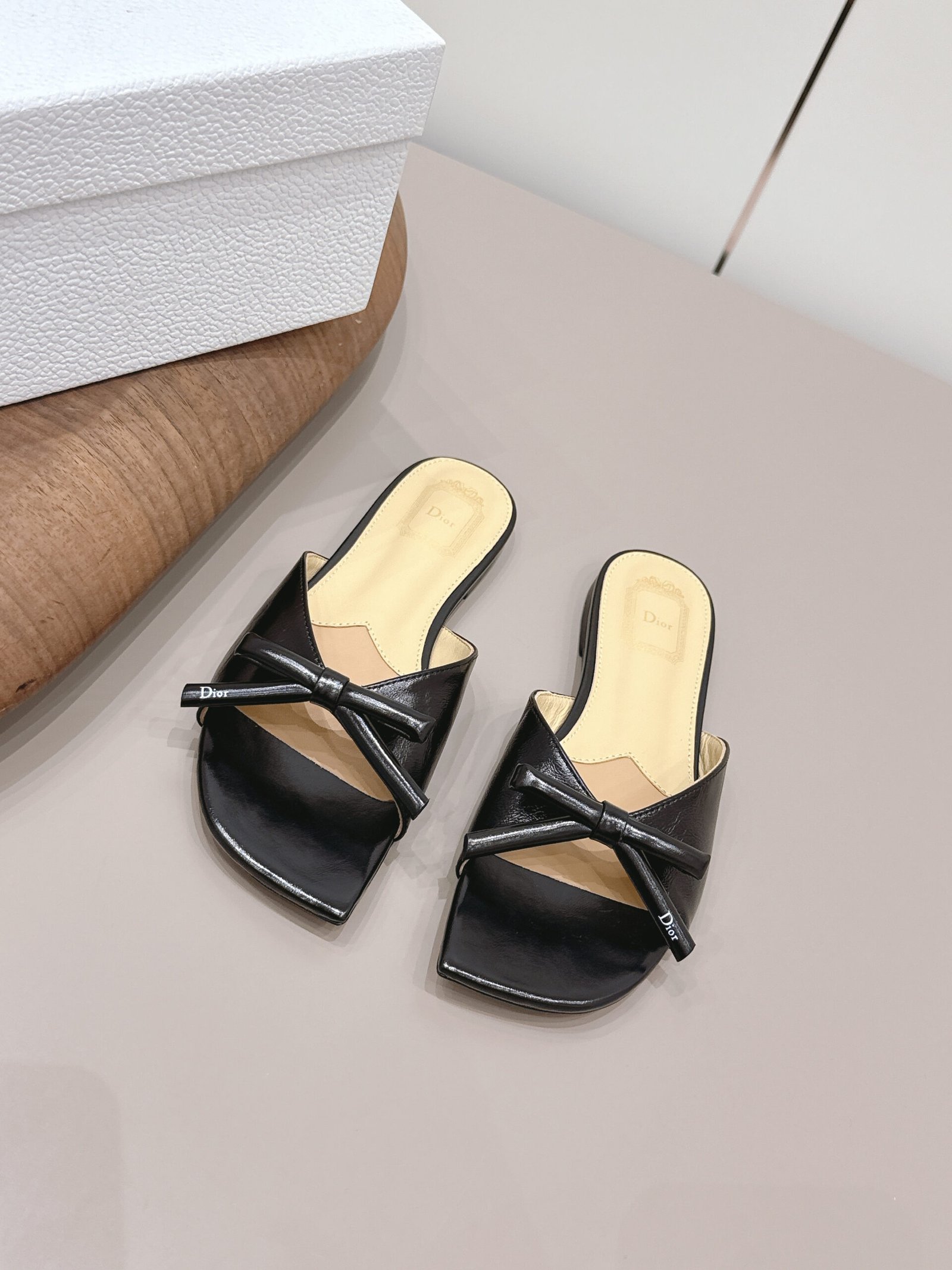 Dior bow flat sandals B6052102 - Image 2