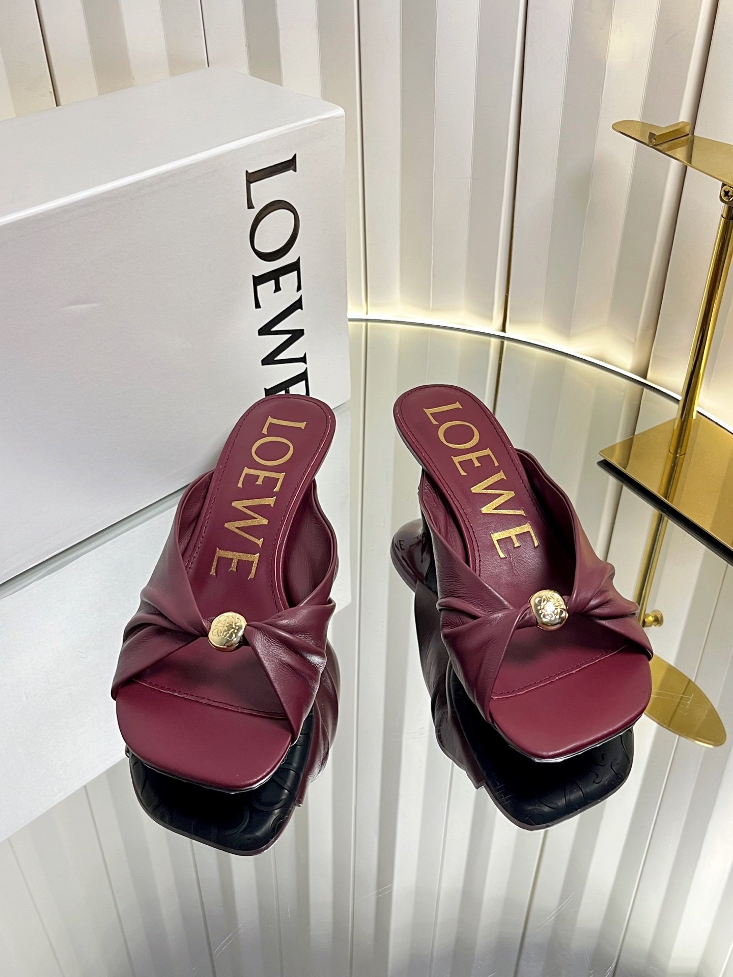 LOEWE Toys Penta Knot Detail High Heels B6052104 - Image 2