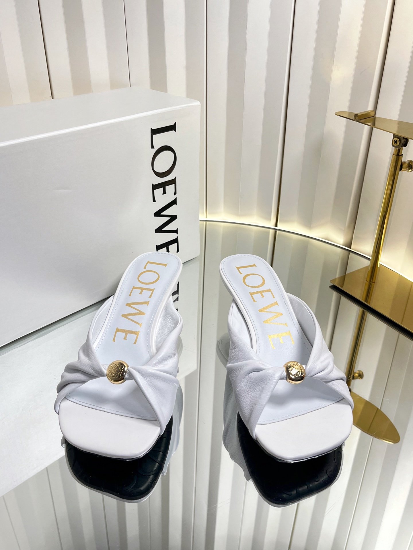 LOEWE Toys Penta Knot Detail High Heels B6052104 - Image 9
