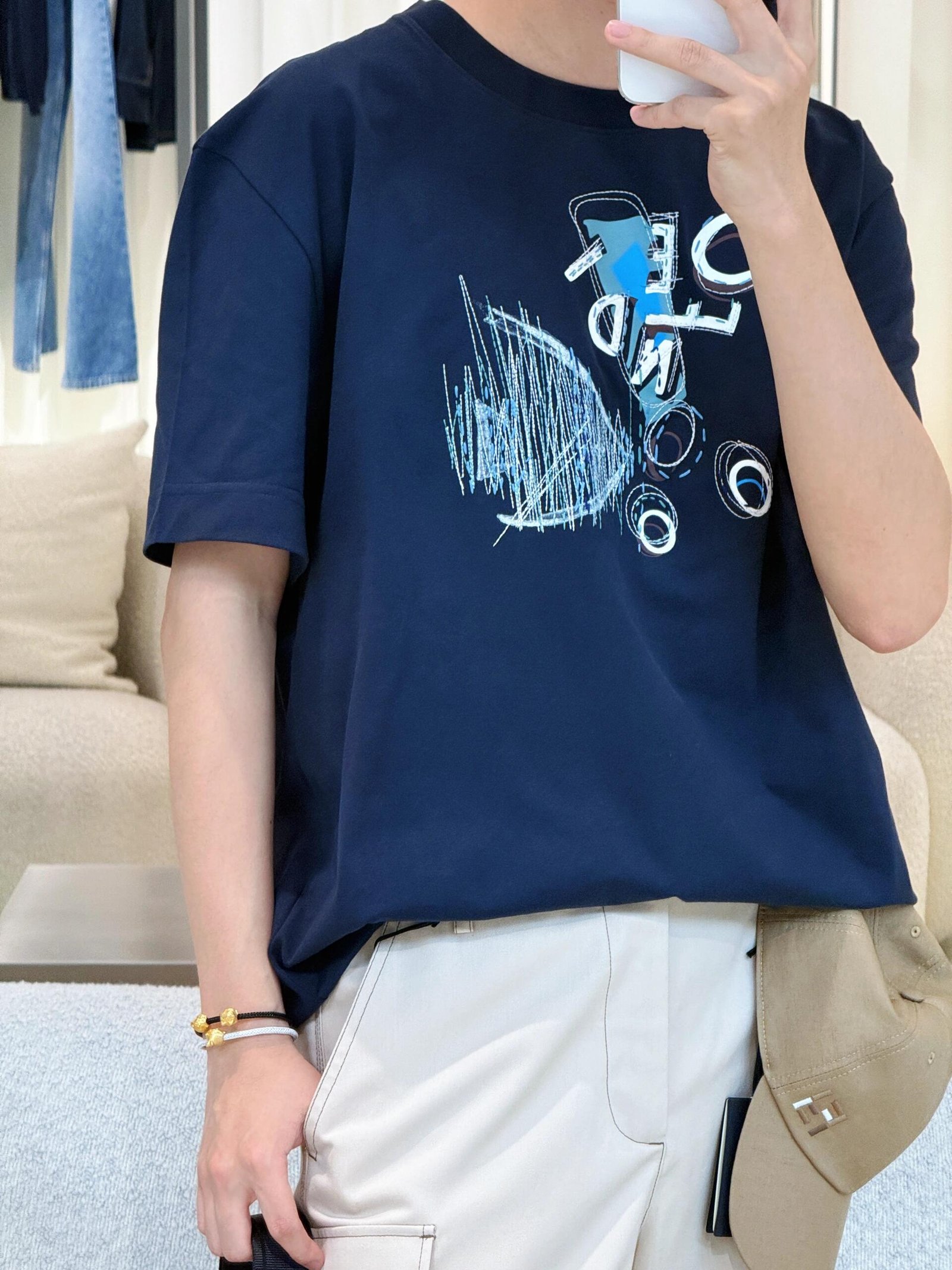 FD Goldfish Embroidered Round-neck Short-sleeved Shirt M6052305 - Image 4