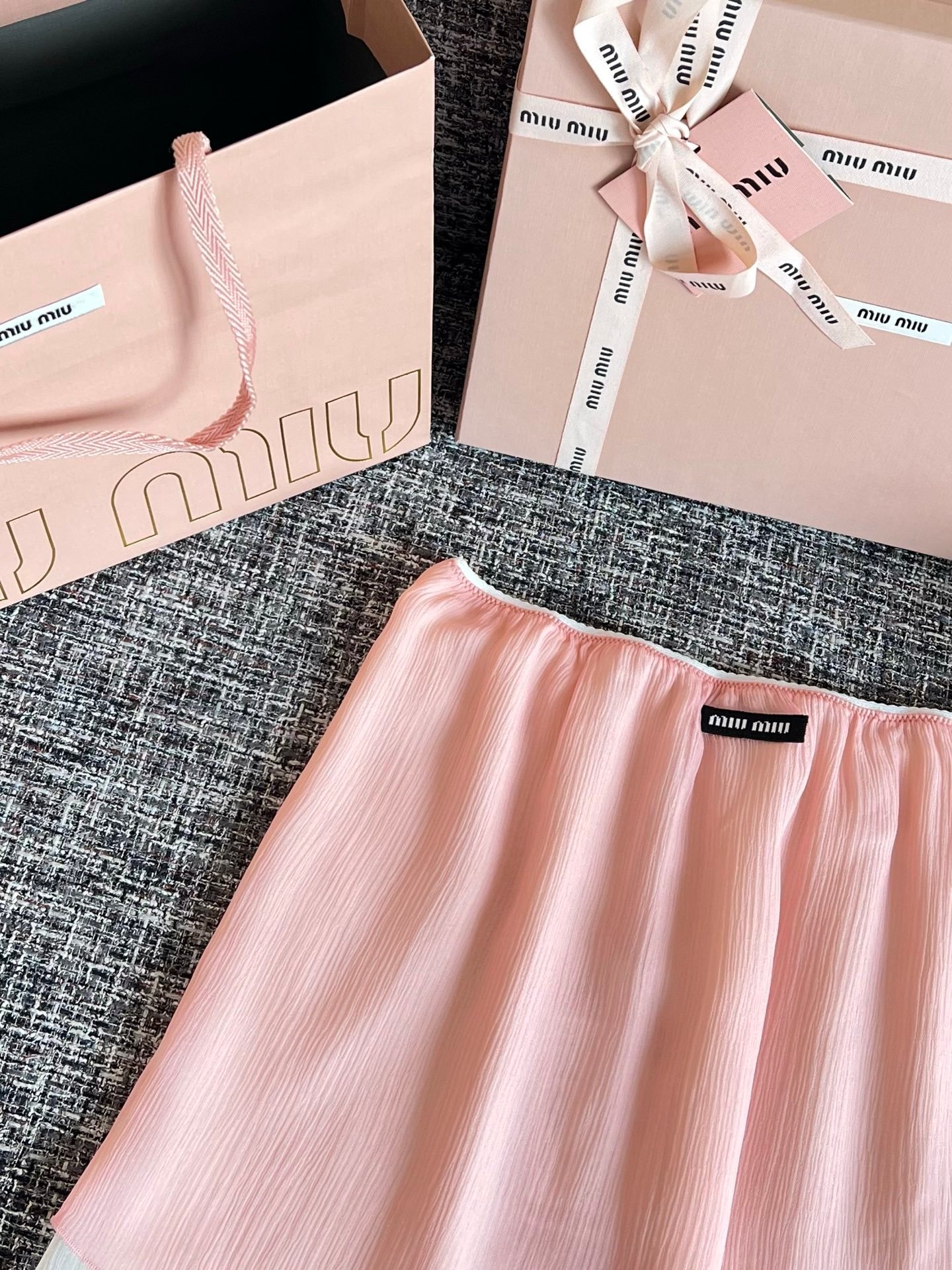 Miu Miu Layered Crinkle Silk Chiffon Mini Skirt W6052804 - Image 3