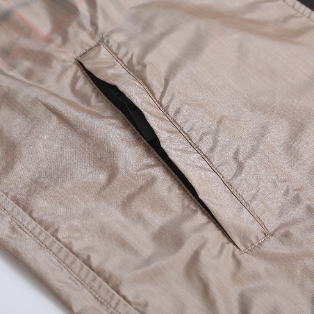 Bur Gradient Pattern Hooded Coat M6052802 - Image 9