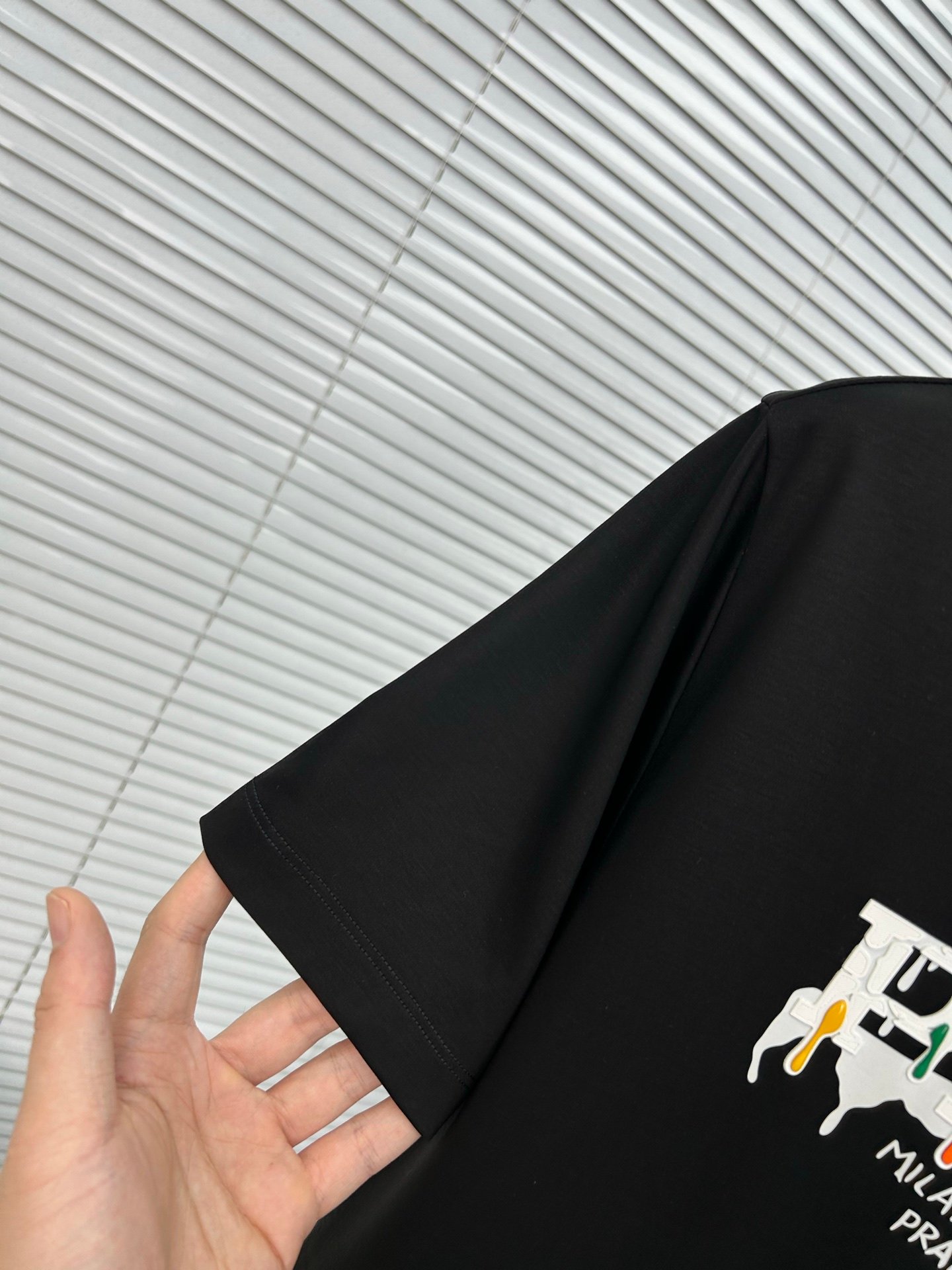 PRADA 2026 Spring/Summer Latest Short Sleeve Round Neck Shirt M6052803 - Image 5