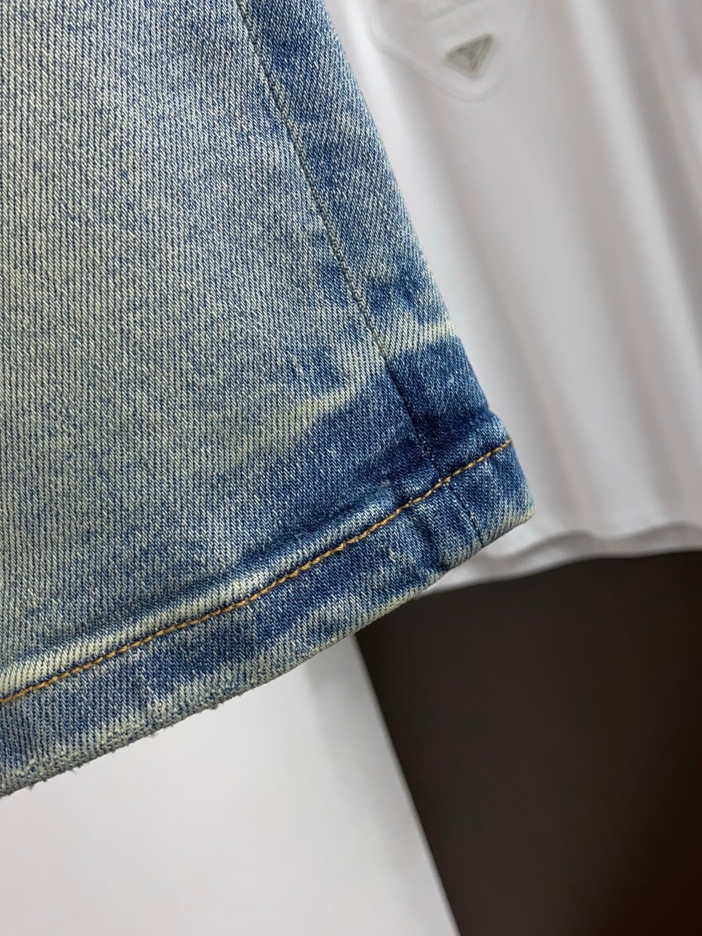 Louis Vuitton's latest spring 2026 denim shorts M6052805 - Image 6
