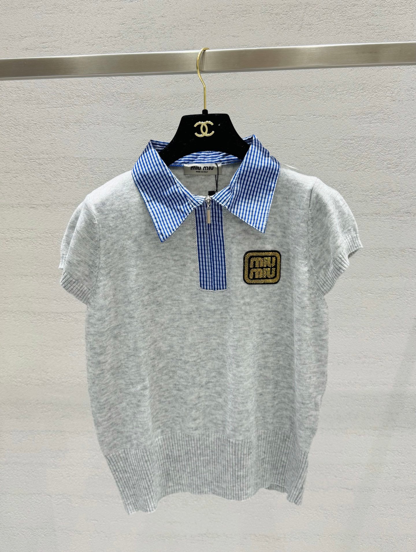Miu Miu short-sleeved cashmere knit polo shirt W6052904 - Image 4
