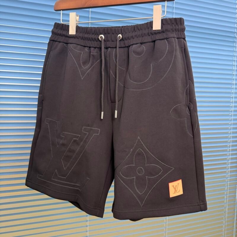 LV, logo embroidered shorts M6060101