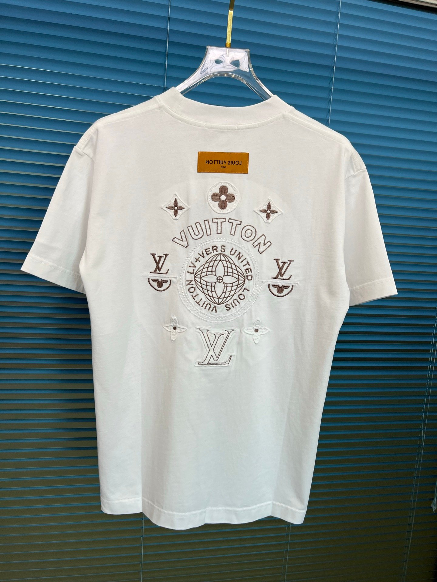 LV~ Patch embroidery style short sleeve shirt M6060105 - Image 8