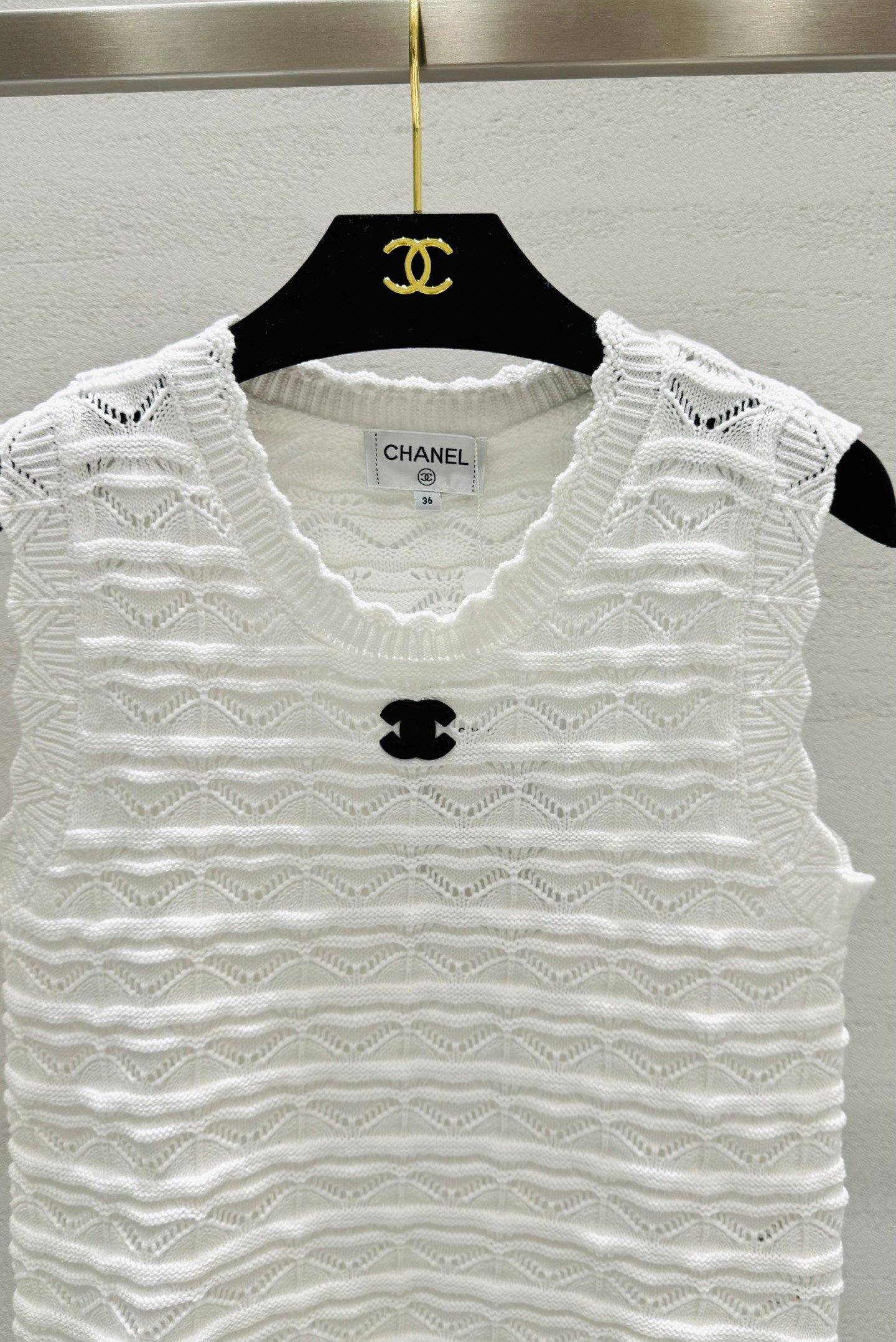 CHANEL Knitted V-Neck Top W6060104 - Image 3