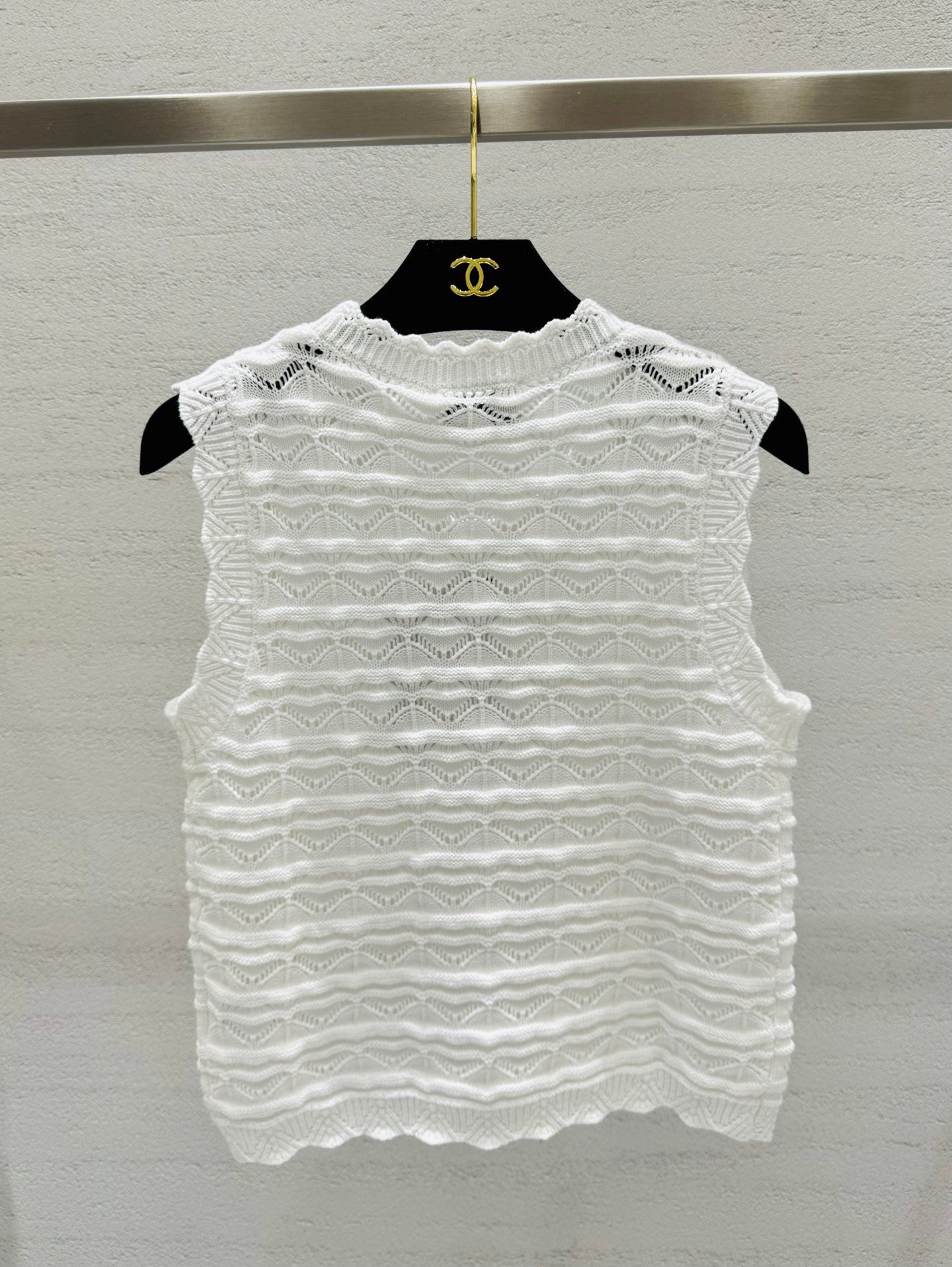 CHANEL Knitted V-Neck Top W6060104 - Image 5