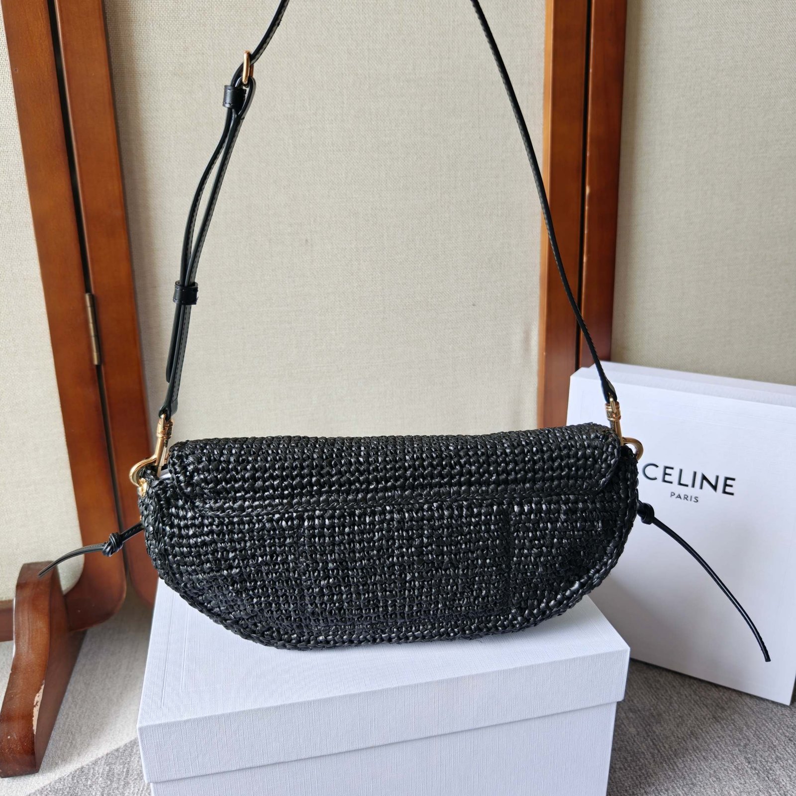 CELINE Little Halfmoon Soft Triomphe bag B6060103 - Image 4