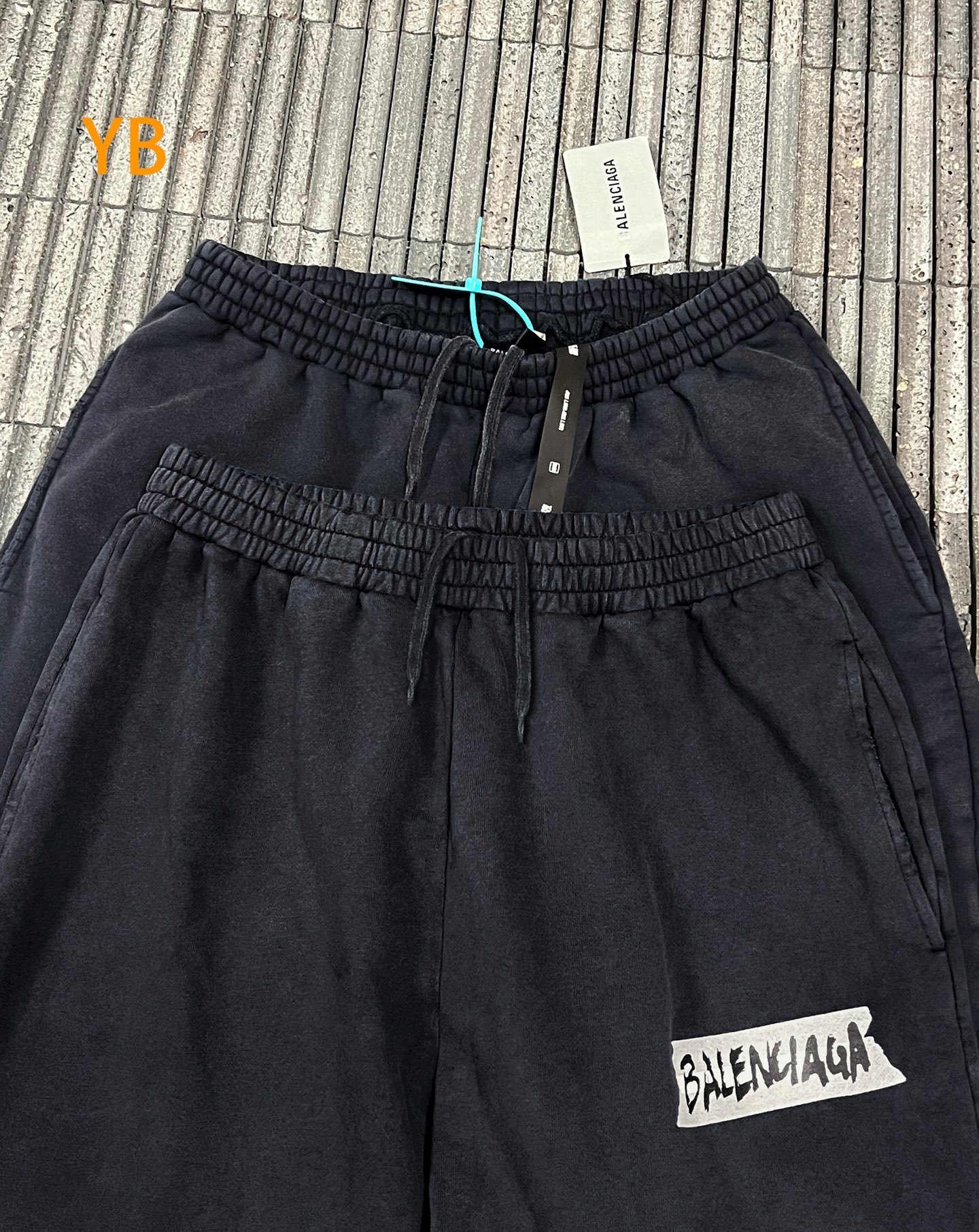 BALENCIAGA 2026 Spring/Summer Series Concealed Tape Letter Print Casual Pants M6060301 - Image 5
