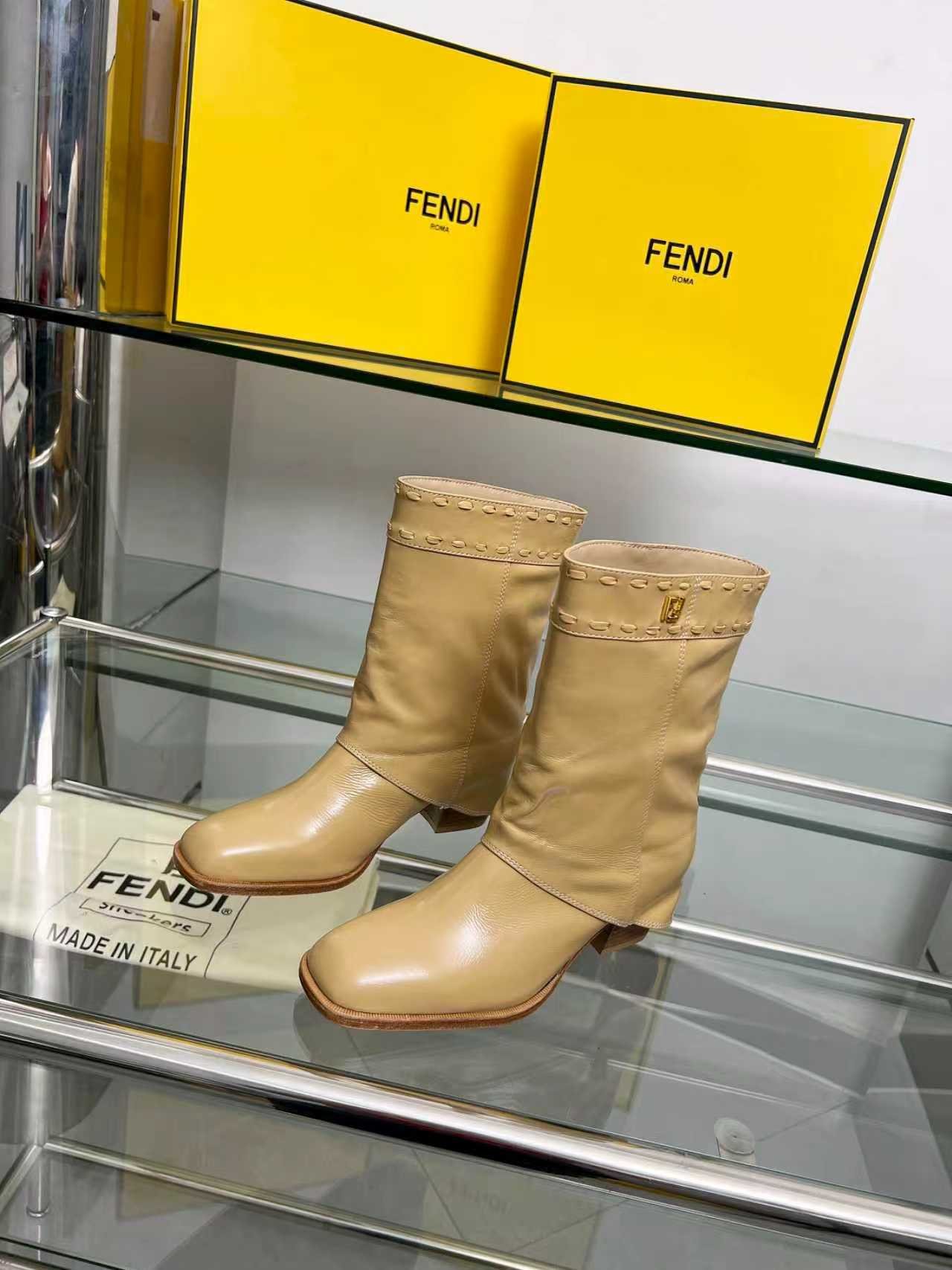 Fendi leather mid-calf boots B6060304 - Image 5