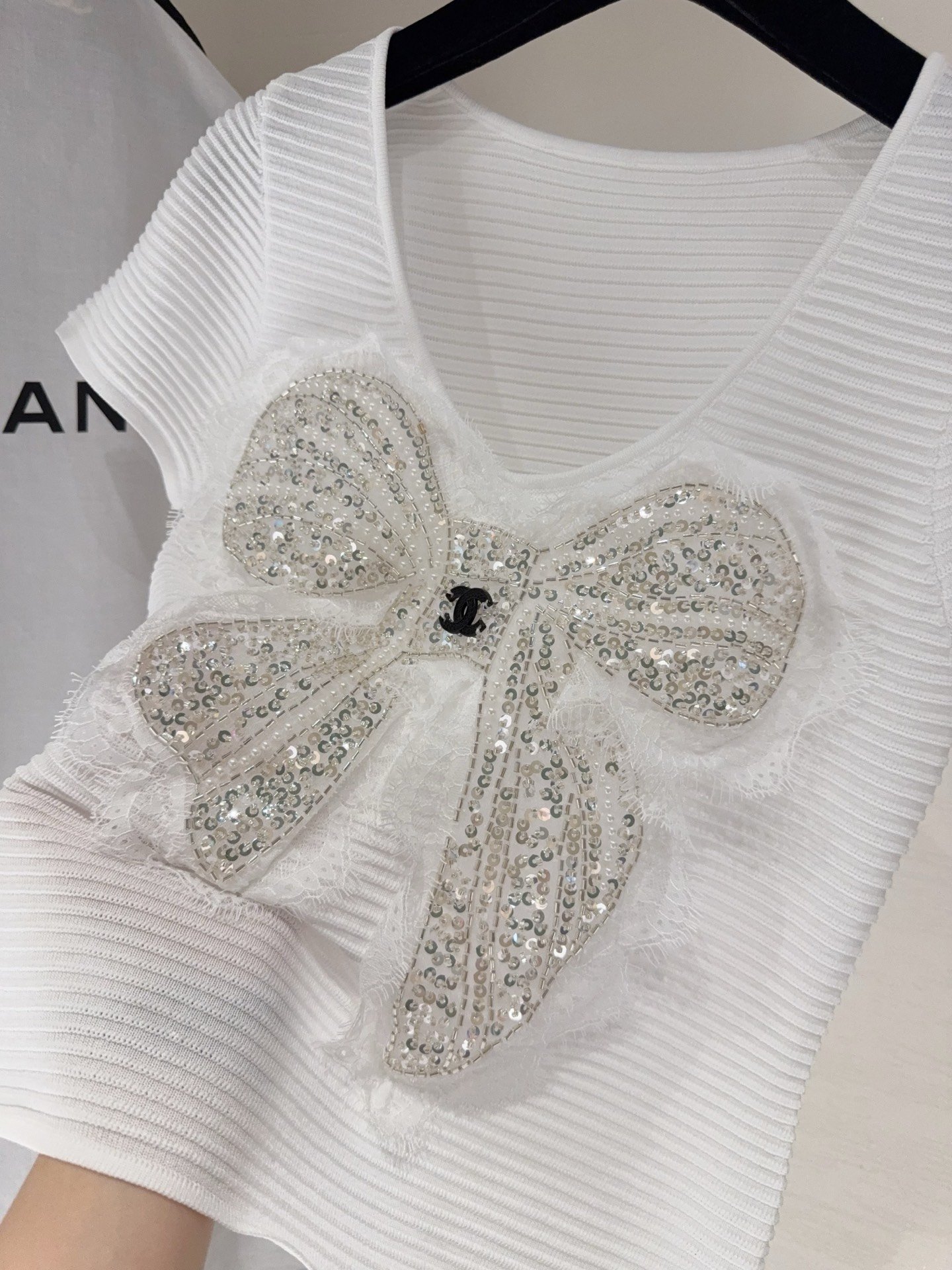 Chanel sequined knitted short-sleeved shirt W6060304 - Image 5