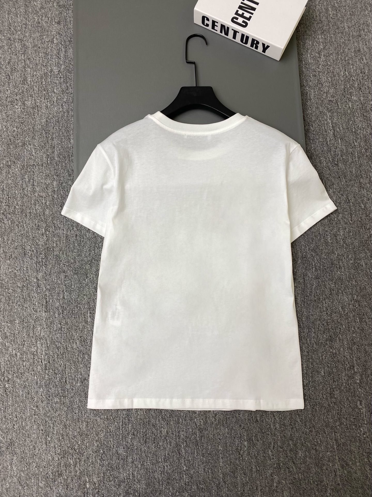 Dior Oversized Embroidered Book Cover T-Shirt W6060305 - Image 5