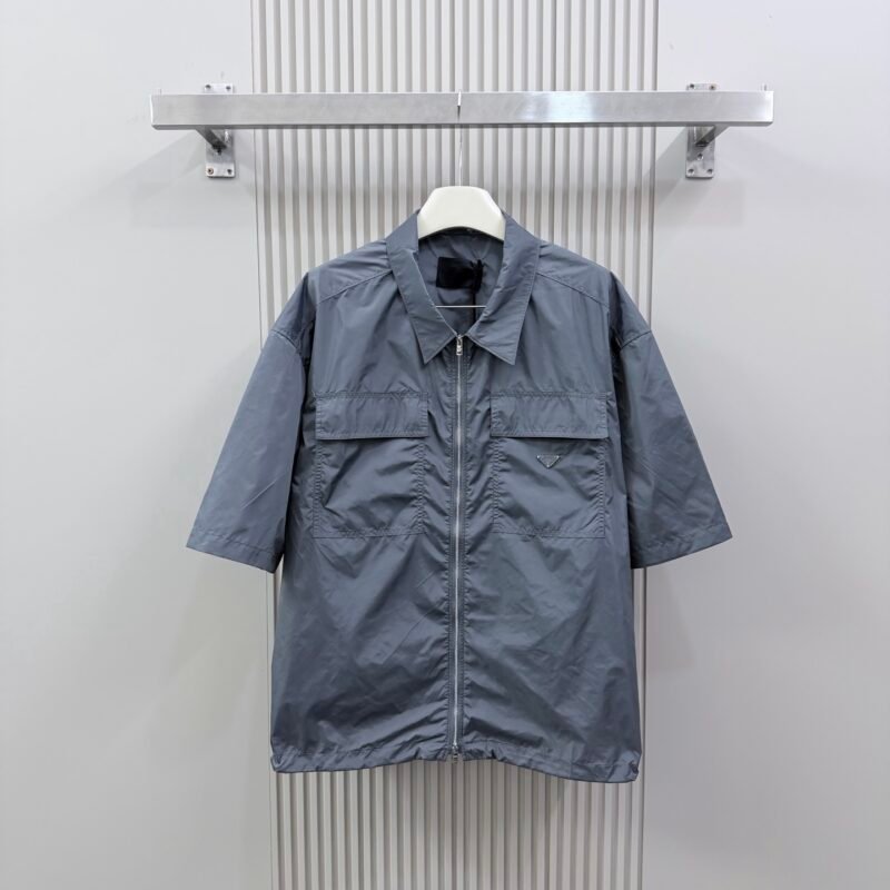 Prada Solid-color Lightweight Nylon Zippered Short-Sleeved Shirt M6060501