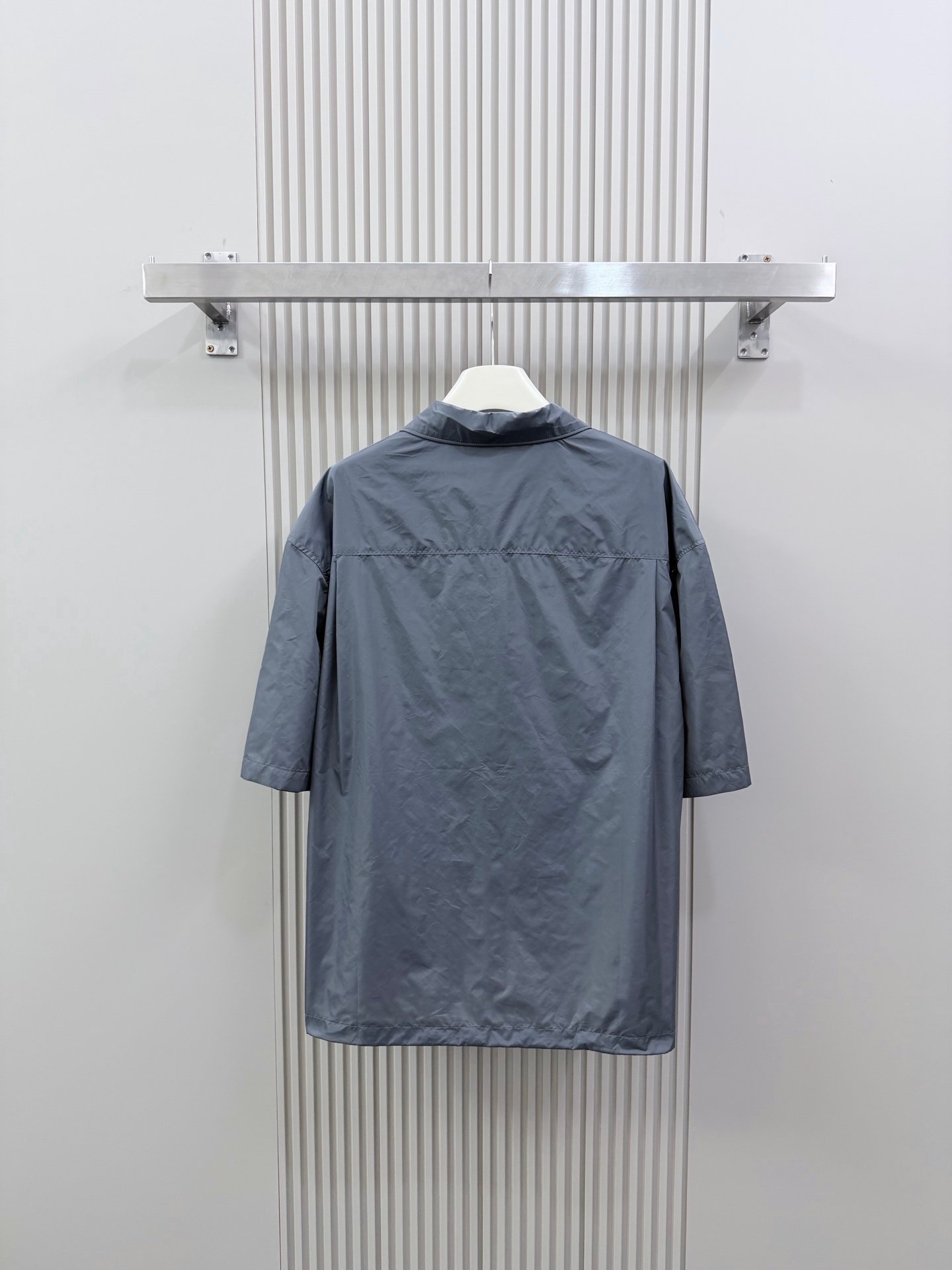 Prada Solid-color Lightweight Nylon Zippered Short-Sleeved Shirt M6060501 - Image 4