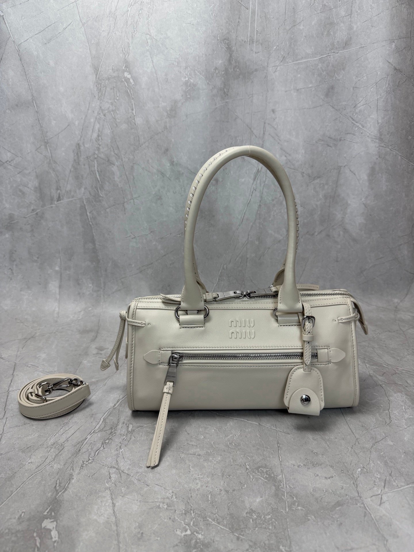 Miu Miu motorcycle-style handbag B6061004 - Image 8
