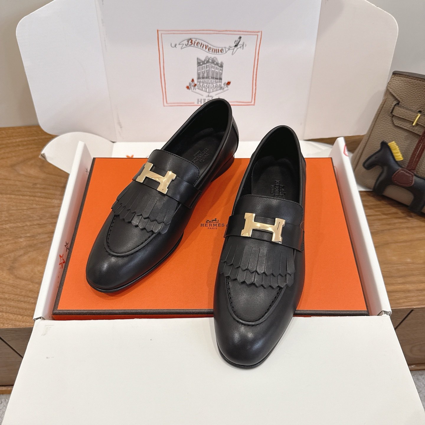 Hermes Women's Loafers B6061002 - Image 7