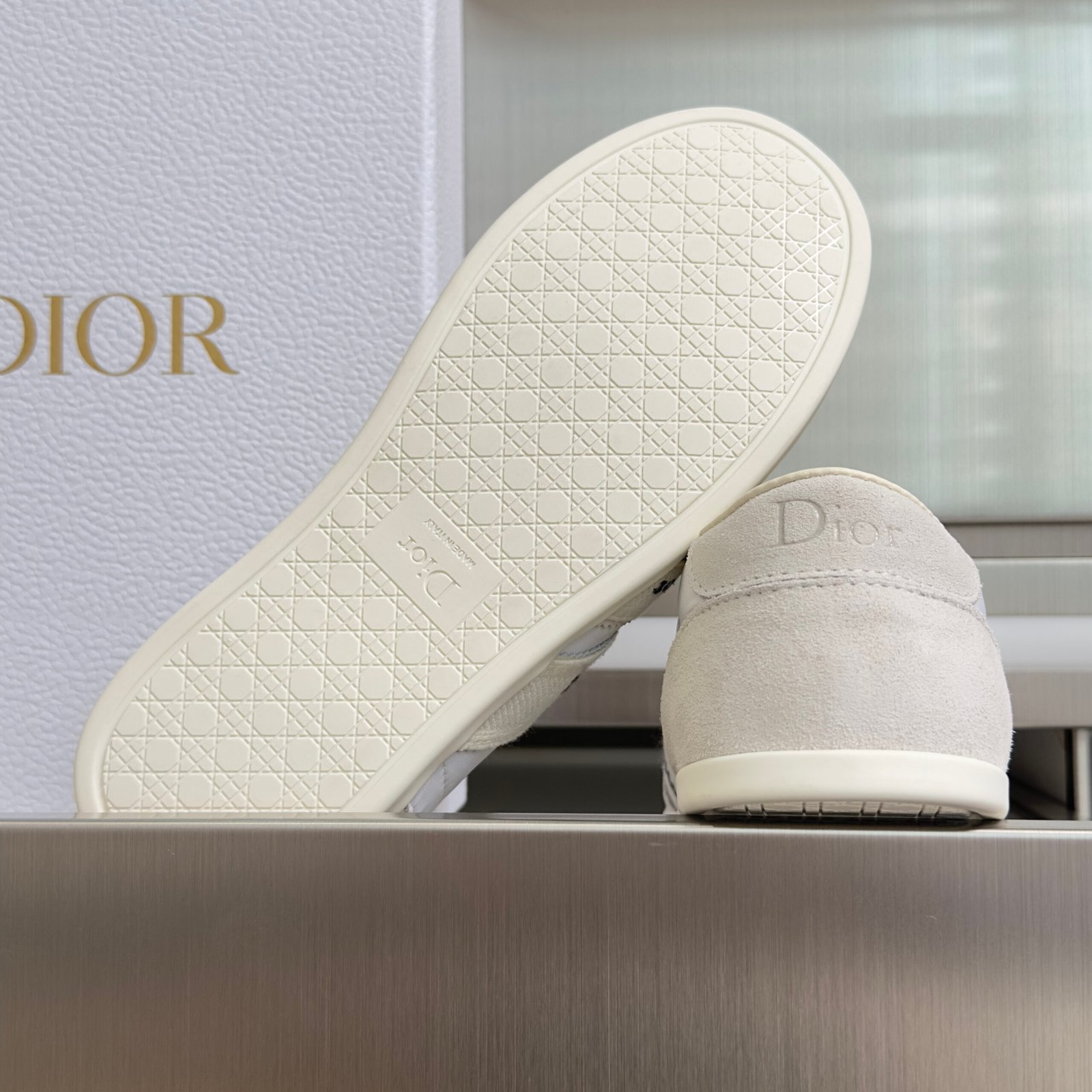 Dior Ribbon Sneaker B6061001 - Image 7