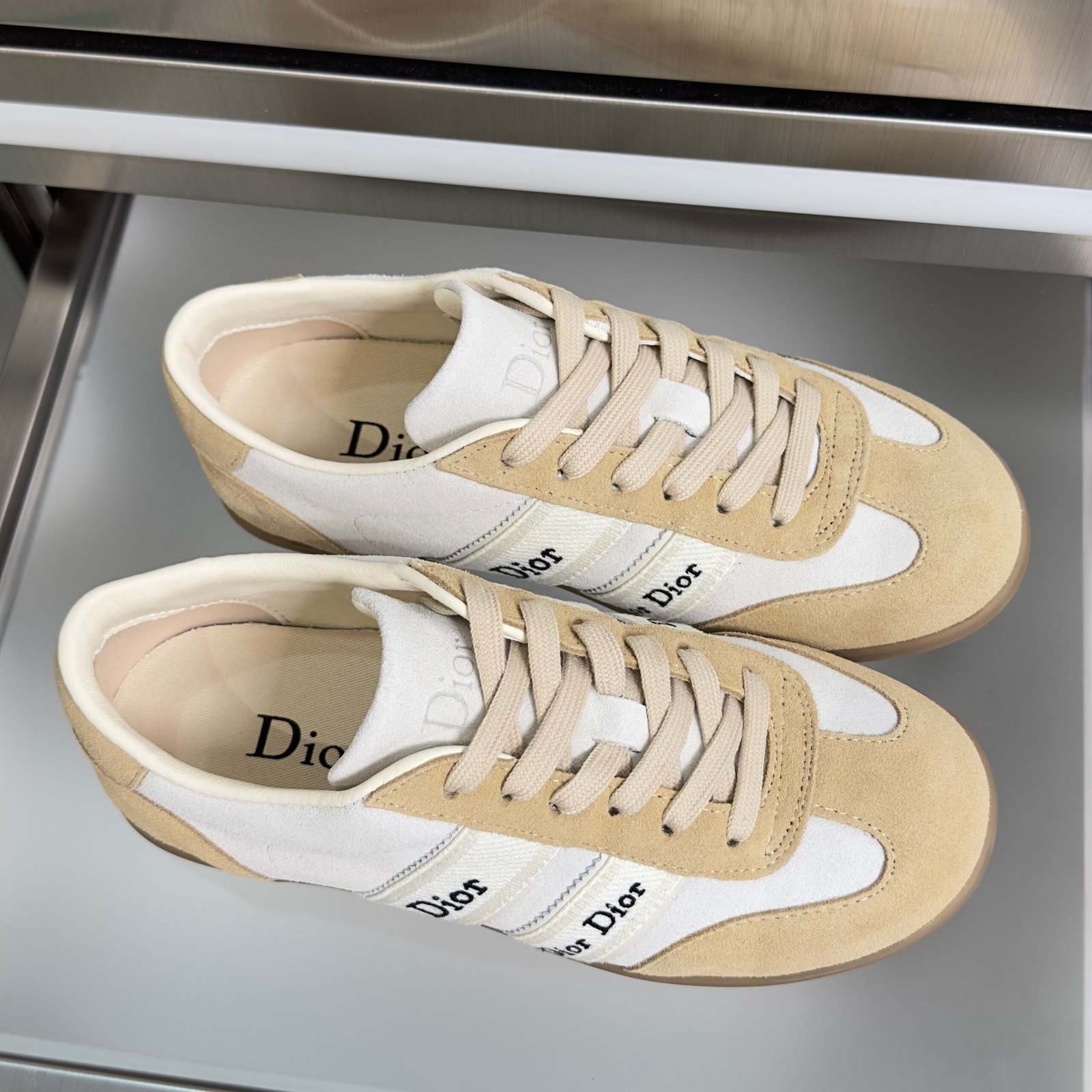 Dior Ribbon Sneaker B6061001 - Image 8