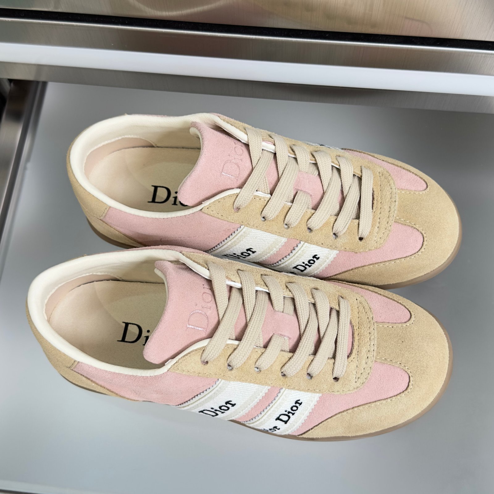 Dior Ribbon Sneaker B6061001 - Image 9