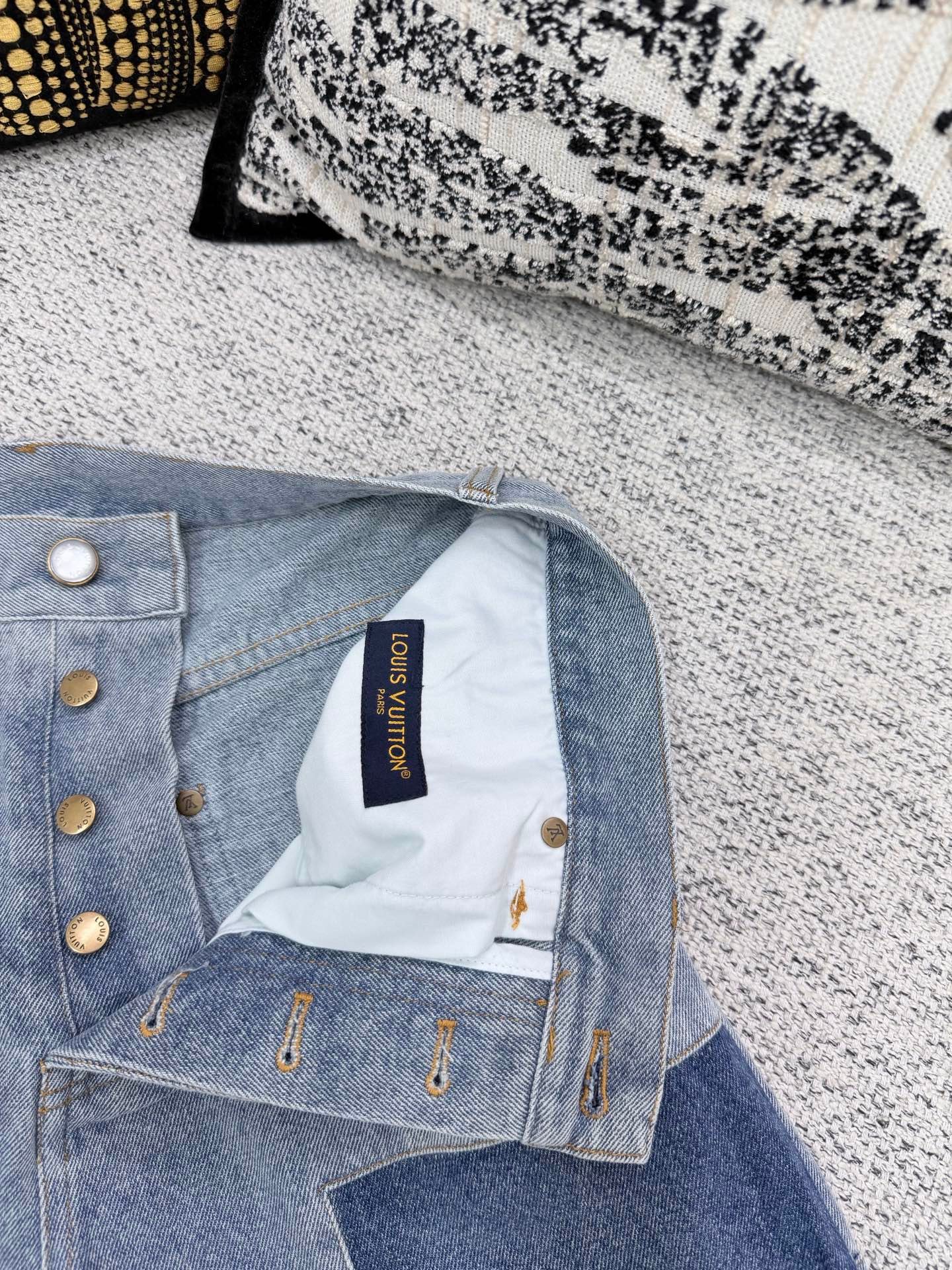 26ss New Monogram Autumn Early Collection - Jeans M6061105 - Image 9