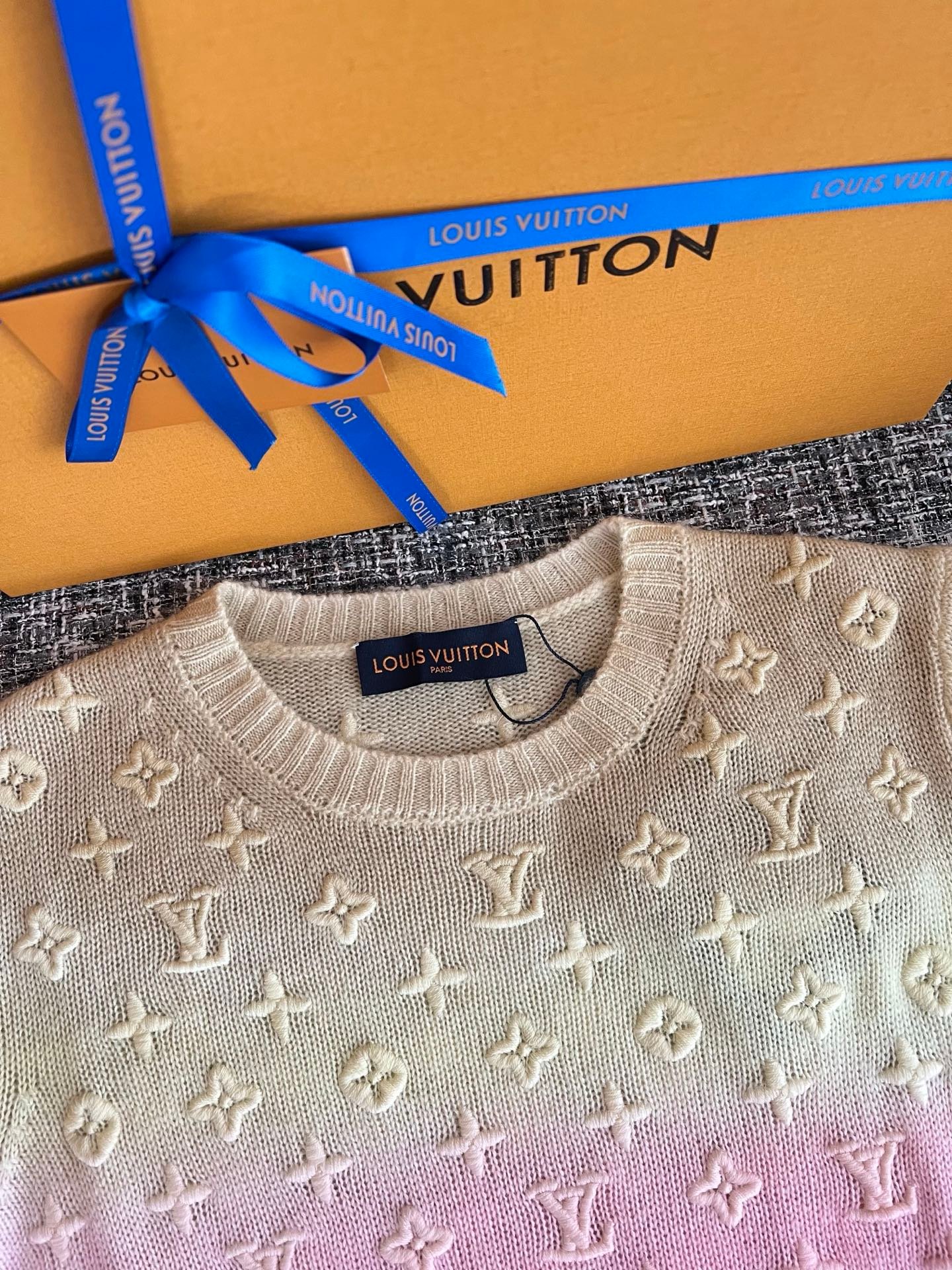 Louis Vuitton 3D Monogram Tie Dye Knit Top W6061104 - Image 3