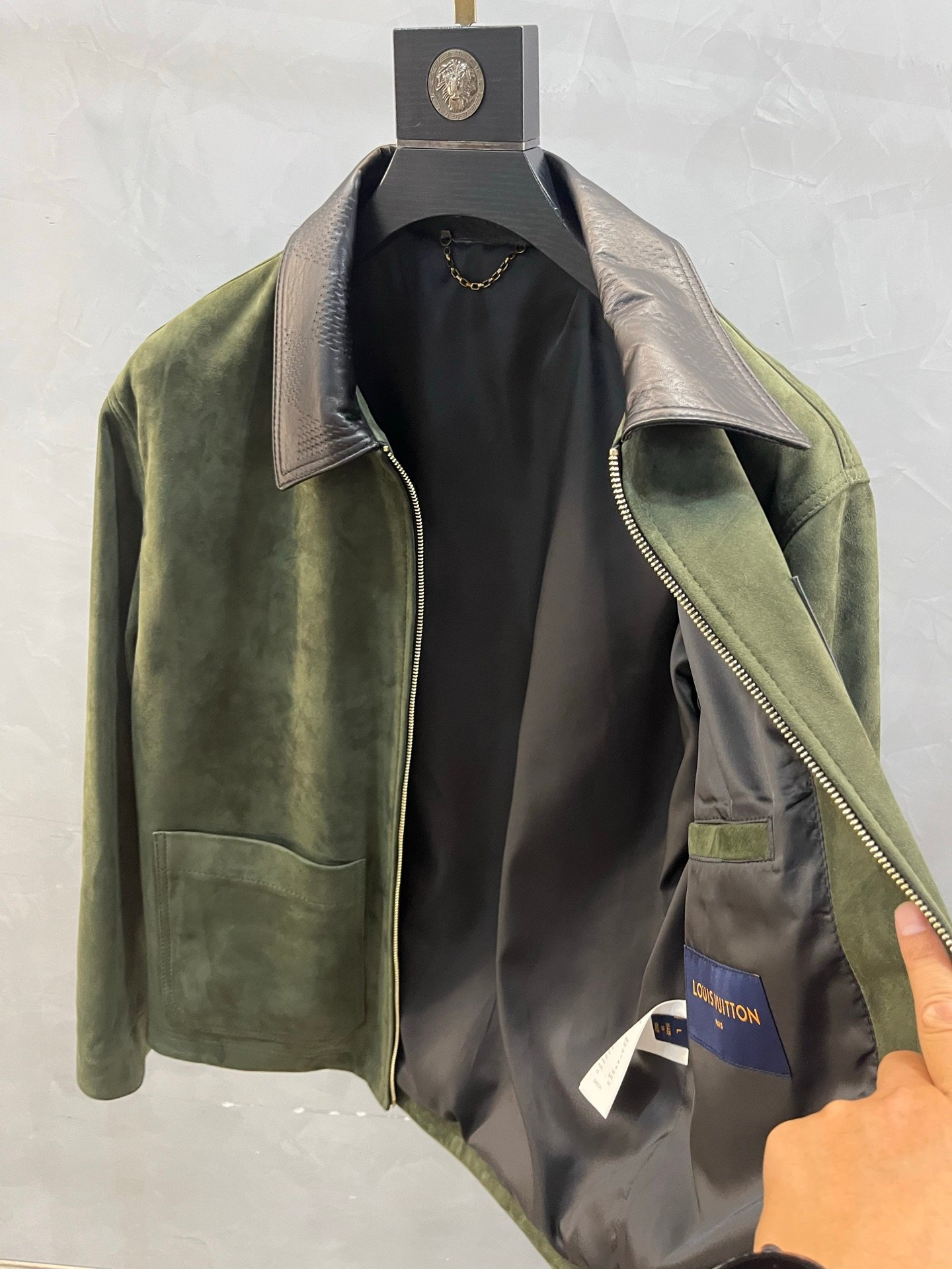 LV 26Autumn/Winter New Style Leather Jacket Coat M6061201 - Image 8