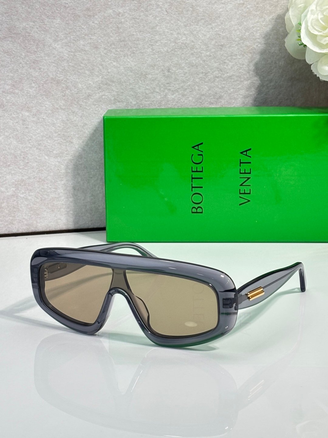 Bottega Veneta BV1281S 002 sunglasses B6061202 - Image 3
