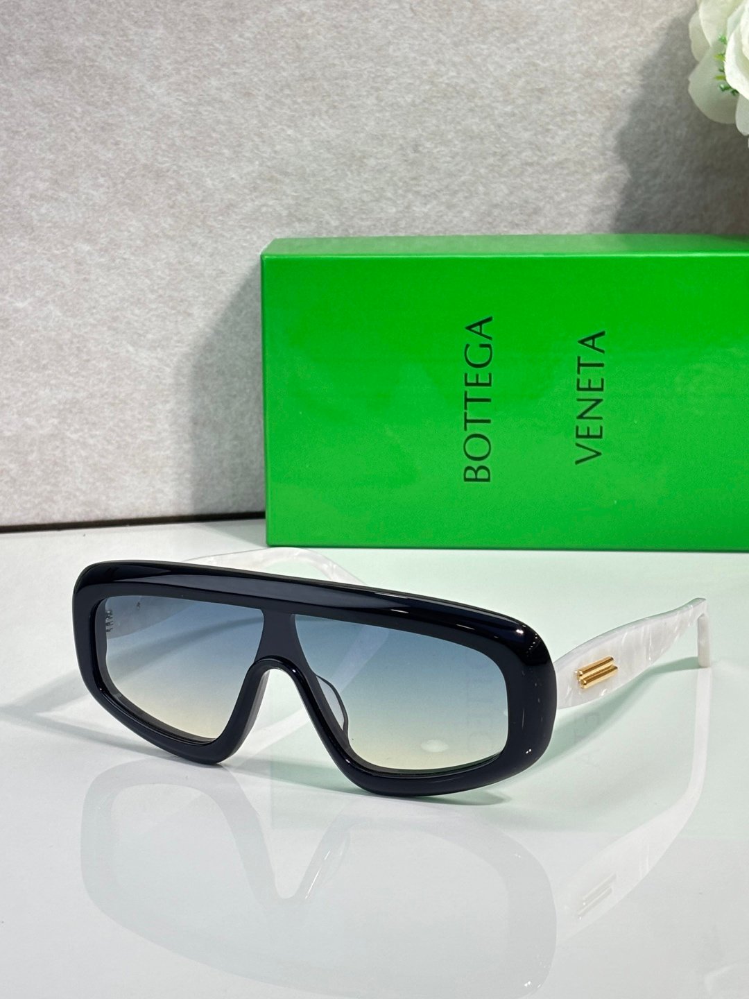 Bottega Veneta BV1281S 002 sunglasses B6061202 - Image 6