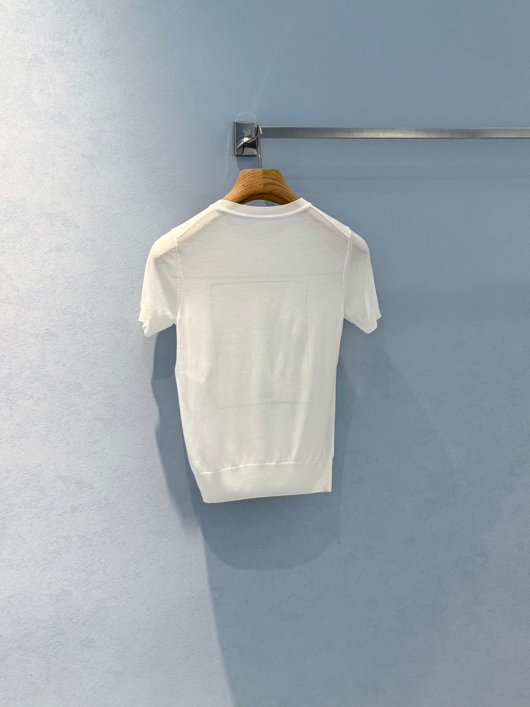Dior T-Shirt with Book Cover Embroidery W6061302 - Image 6