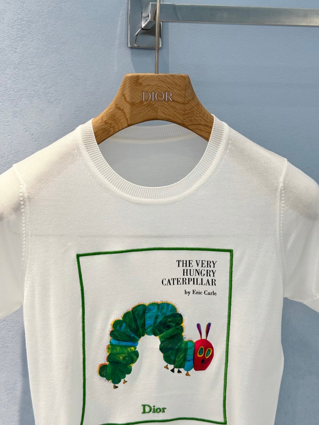 Dior T-Shirt with Book Cover Embroidery W6061302 - Image 7