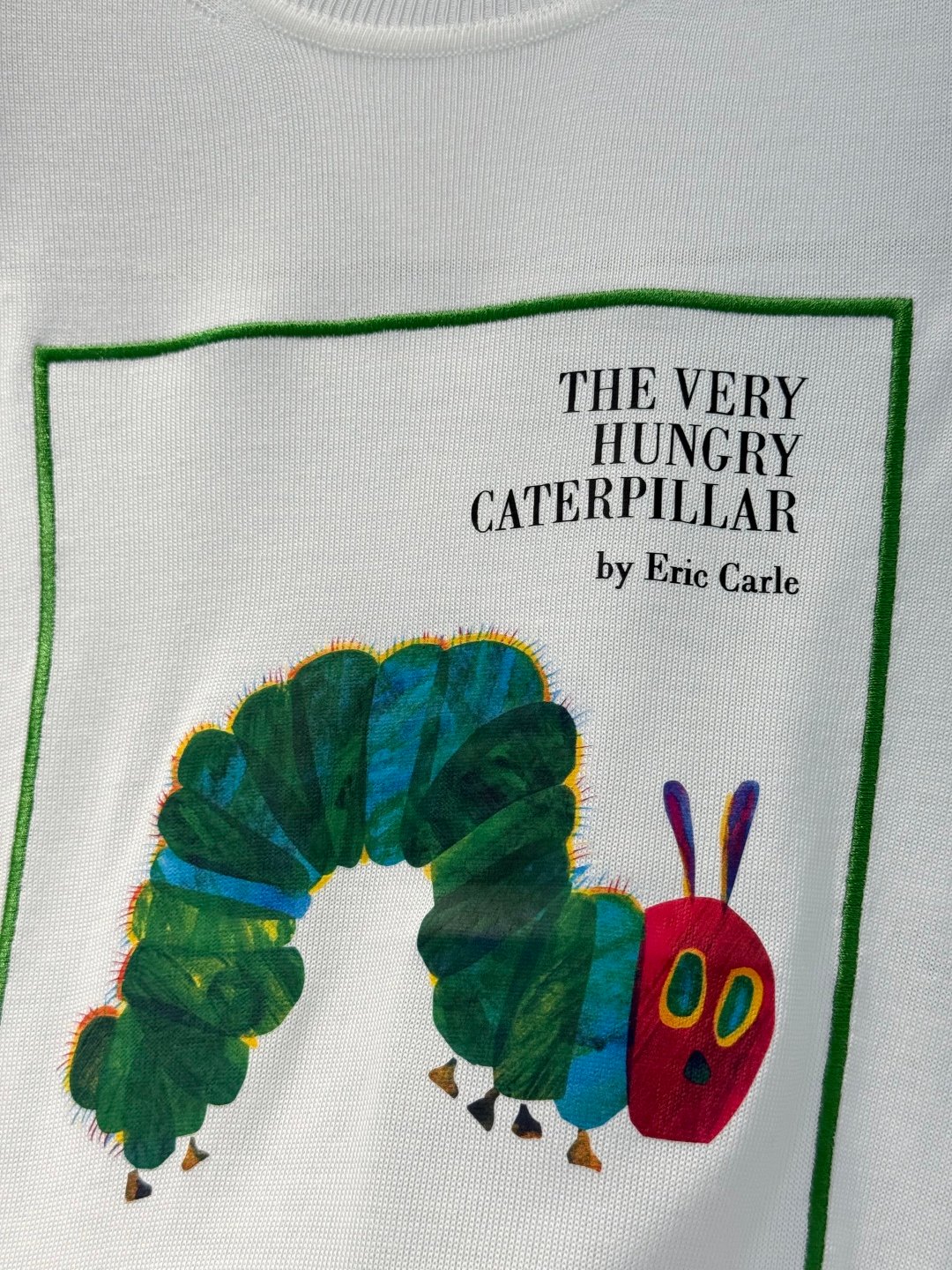 Dior T-Shirt with Book Cover Embroidery W6061302 - Image 4