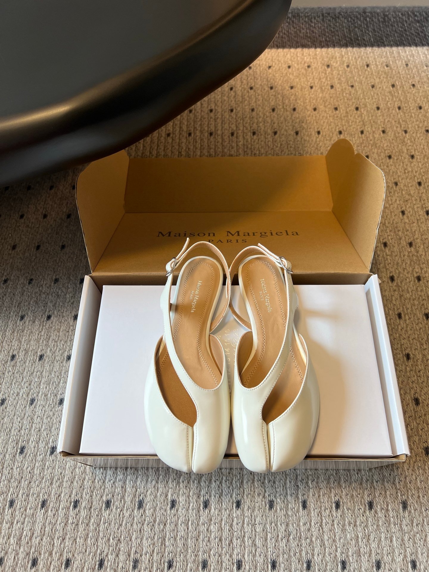 Maison Margiela Tabi Slingback B6061302 - Image 8