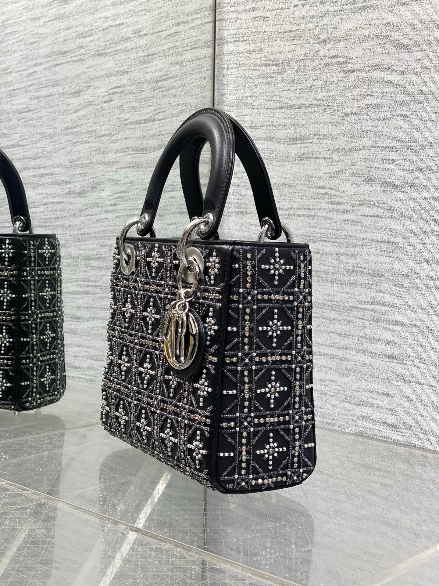 Dior Mini Lady Dior Bag B6061304 - Image 6