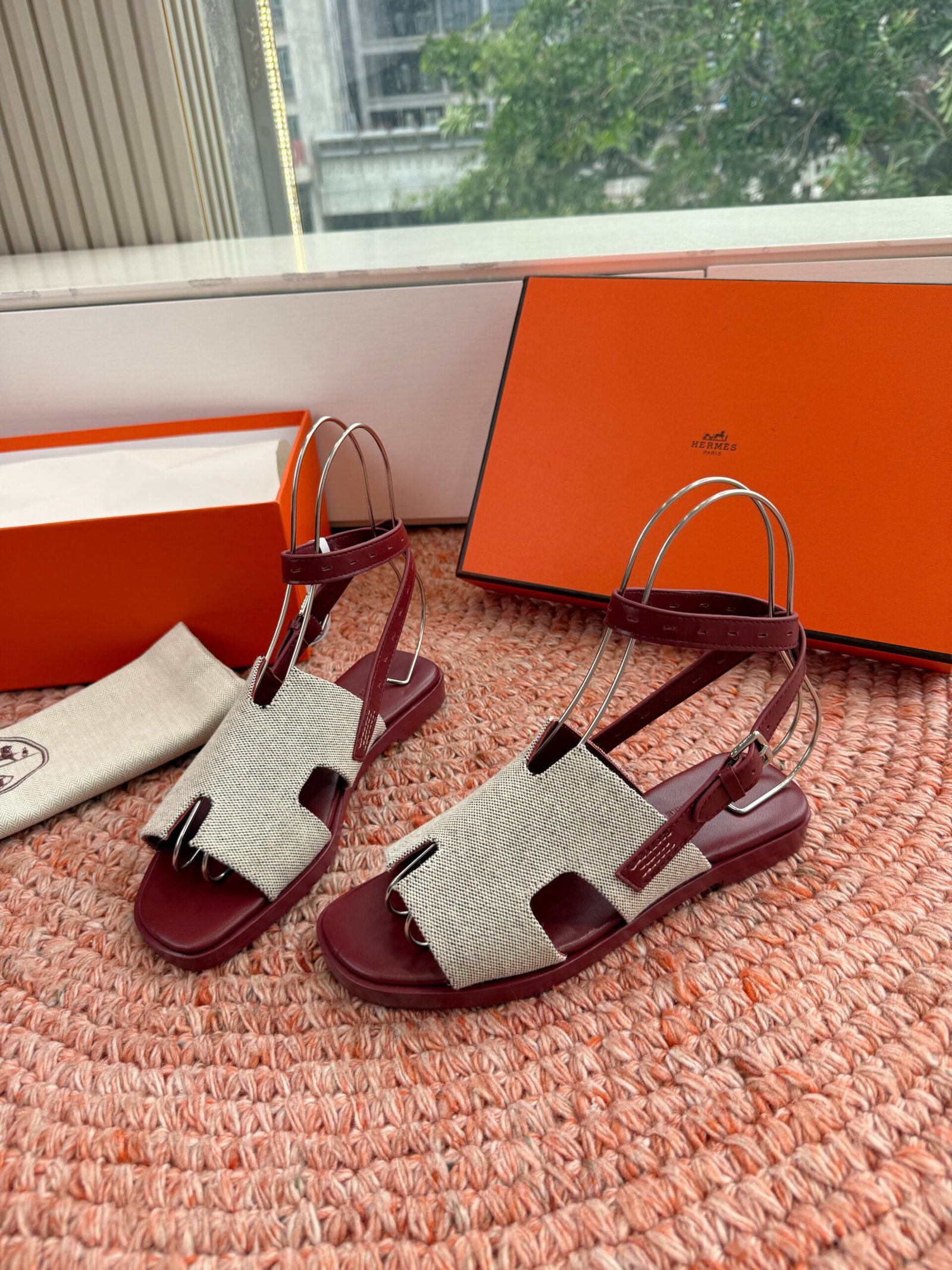 Hermes Maya sandal B6061303 - Image 2