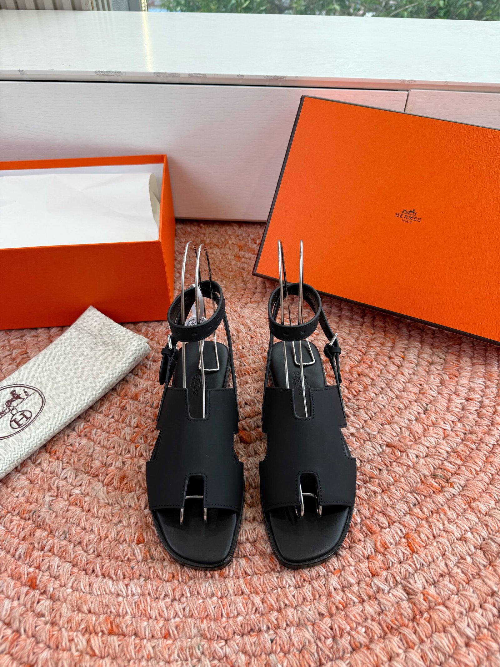 Hermes Maya sandal B6061303 - Image 8
