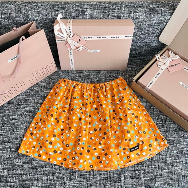 Miu Miu Poplin Skirt W6061501